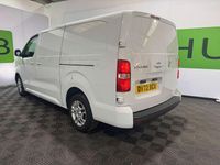 Used Vauxhall Vivaro Sportive 100 HP (73 kW) 2022 White MPV