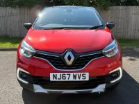 Used Renault Captur Dynamique 90 HP (66 kW) 2017 Red SUV
