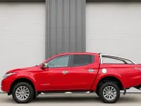 Used Mitsubishi L200 181 HP (133 kW) 2016 Red Pickup