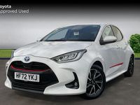 Used Toyota Yaris Hybrid Design 116 HP (85 kW) 2022 White Hatchback