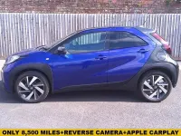 Usado Toyota Aygo X 72 HP (52 kW) 2022 Azul SUV