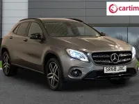 Usado Mercedes GLA180 Urban 122 HP (89 kW) 2018 Cinzento SUV