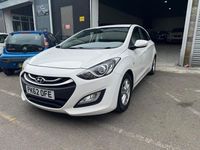 Second-hand Hyundai i30 Active 120 CP (88 kW) 2012 Alb Hatchback