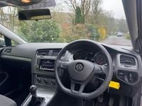 Usado VW Golf VII S 105 HP (77 kW) 2015 Prateado Citadino