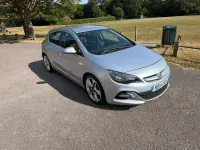 Used Vauxhall Astra Edition 115 HP (84 kW) 2014 Silver Hatchback