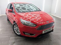 Used Ford Focus Titanium 120 HP (88 kW) 2015 Red Hatchback