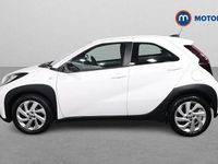 Used Toyota Aygo X PURE 72 HP (52 kW) 2024 White SUV