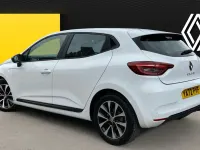 Used Renault Clio Evolution 145 HP (106 kW) 2023 White Hatchback