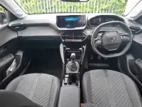 Used Peugeot 208 Allure 101 HP (74 kW) 2025 Red Hatchback