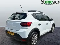 Used Dacia Sandero Essentiel 91 HP (66 kW) 2022 White Hatchback