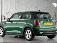 Used Mini Cooper Classic 134 HP (98 kW) 2023 Green Hatchback