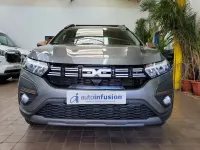 Usado Dacia Jogger Extreme 140 HP (102 kW) 2025 Cinzento Monovolume