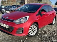 Used Kia Rio 2015 Red Hatchback