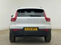 Usado Volvo XC40 Plus 194 CV (142 kW) 2025 Blanco SUV