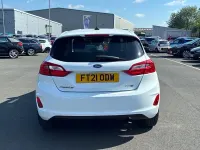 Begagnad Ford Fiesta Trend 125 HK (91 kW) 2021 Vit Halvkombi