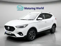Używany MG ZS Exclusive 111 KM (81 kW) 2023 Biały SUV