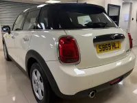 Used Mini Cooper Classic 2019 White Hatchback
