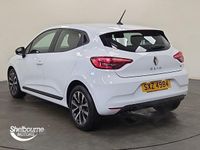 Used Renault Clio V Evolution 90 HP (66 kW) 2023 White Hatchback