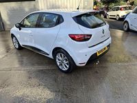 Used Renault Clio IV Dynamique 2018 White Hatchback