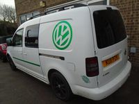 Usado VW Caddy 102 HP (75 kW) 2011 Branco Monovolume