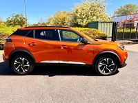 Używany Peugeot 2008 Allure+ 100 KM (73 kW) 2022 Pomarańczowy SUV