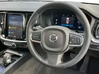 Używany Volvo V60 Core 163 KM (119 kW) 2022 Czarny Kombi