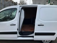 Used Citroën Berlingo 75 HP (55 kW) 2017 White MPV