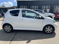 Begagnad Toyota Aygo 2012 Vit Halvkombi