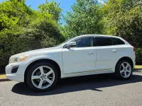 Used Volvo XC60 R-Design 2012 White SUV
