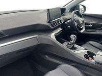 Used Peugeot 3008 Allure 131 HP (96 kW) 2022 White SUV