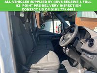 Usado Mercedes Sprinter 140 HP (102 kW) 2021 Branco Van