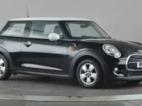 Begagnad Mini Cooper 136 HK (100 kW) 2018 Svart Halvkombi