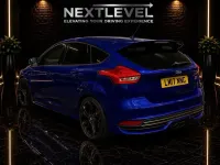 Used Ford Focus ST 250 HP (183 kW) 2017 Blue Hatchback