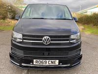 Second-hand VW Transporter Highline 148 CP (108 kW) 2019 Negru Van