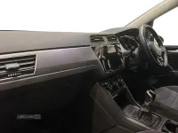 Używany VW Touran SE 150 KM (110 kW) 2022 Niebieski Minivan