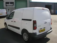 Used Citroën Berlingo 100 HP (73 kW) 2018 White MPV