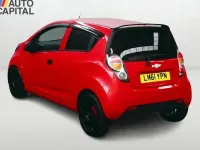 Used Chevrolet Spark 70 HP (51 kW) 2011 Red Hatchback