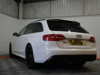 Used Audi RS4 Comfort 444 HP (326 kW) 2015 White Estate