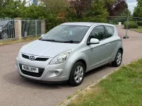 Used Hyundai i20 Comfort 2011 Silver Hatchback