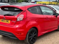 Used Ford Fiesta Zetec 140 HP (102 kW) 2016 Red Hatchback