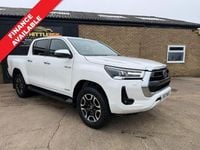 Second-hand Toyota HiLux 204 CP (150 kW) 2021 Alb Pickup