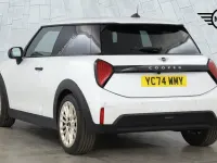 Used Mini Cooper Hatch 154 HP (113 kW) 2024 White Hatchback