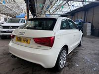 Used Audi A1 Sport 122 HP (89 kW) 2012 White Hatchback