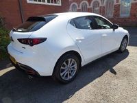 Begagnad Mazda 3 122 HK (89 kW) 2022 Vit Halvkombi