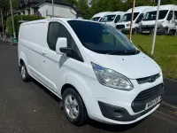 Usado Ford Transit Custom Limited 125 CV (91 kW) 2015 Blanco Van