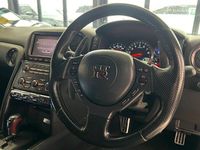 Used Nissan GT-R Premium Edition 530 HP (389 kW) 2011 White Coupe