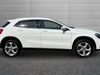 Used Mercedes GLA220 Executive 177 HP (130 kW) 2018 Polar white SUV