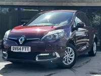 Used Renault Scénic Dynamique 110 HP (80 kW) 2014 Red MPV