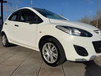Used Mazda 2 2013 White Hatchback