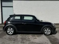 Begagnad Mini Cooper Classic 134 HK (98 kW) 2021 Svart Halvkombi